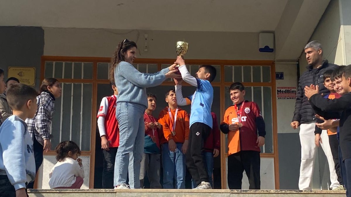 Bigep Projesi Kapsamında Sınıflar Arası Futbol Turnuvası Şampiyonu 4-H