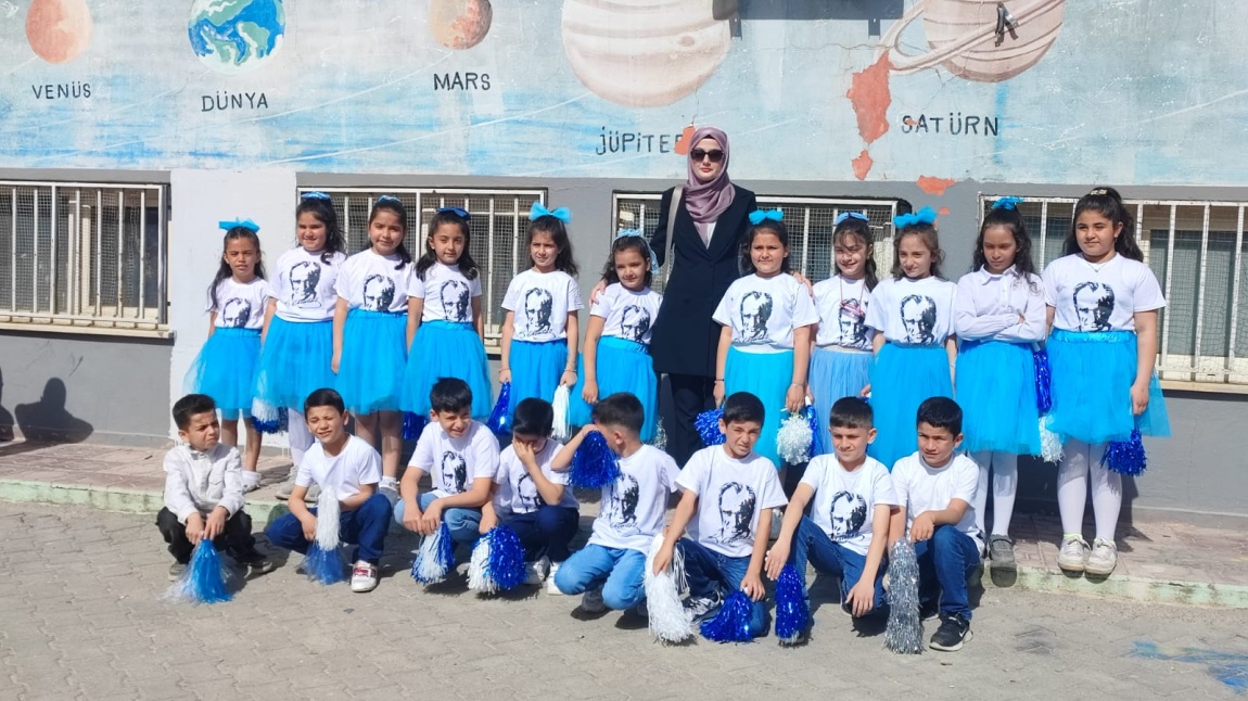 3-H Sınıfı 23 Nisan Ulusal Egemenlik ve Çocuk Bayramı Gösterisi